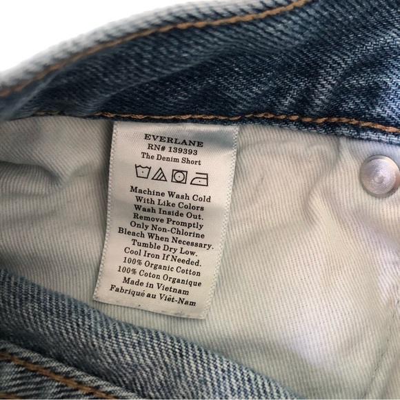 EVERLANE Women's Light Wash Denim Shorts Raw Hem Disstressed Size 23 - Picture 11 of 11